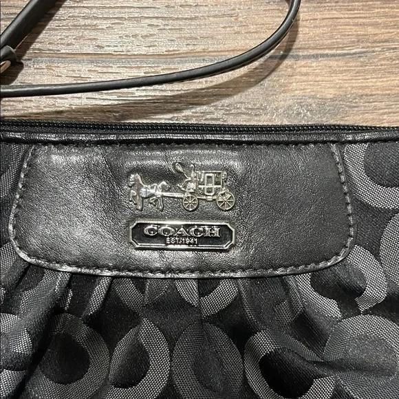 Vintage Coach Black Wristlet Bag - Picture 2 of 5